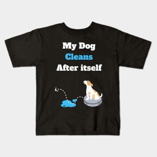 Funny elegant dog riding on vacuum robot cleaner Kids T-Shirt